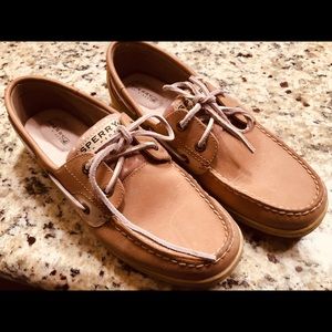 Sperry women’s shoe